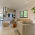 Stunning In Tatil Evi