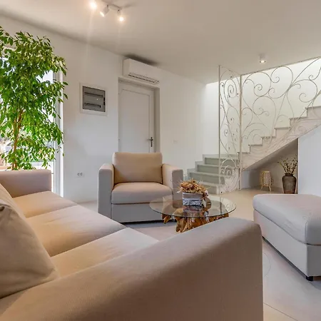 Hébergement de vacances 2 Bedroom Lovely In *