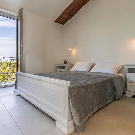 2 Bedroom Lovely In * Hrboki